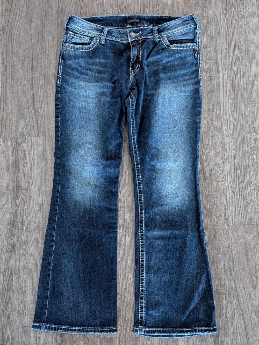 Silver Suki Mid Slim Boot Cut Stretch Jeans - Women's 33